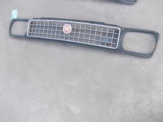 Front grill for Fiat 127 Super
