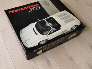 Modelauto's | groot | 1:5 tot 1:12 Ferrari Testarossa Pocher Rivarossi K52 1/8 ongebouwd wit