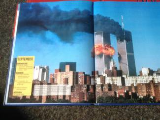 Jaarboeken (16stuks ) van 1988 tot 2003 in het Nederlands