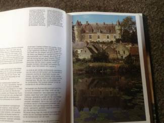 Overige Boeken en Diversen Boek De Fraaiste Kastelen v/d Loire ,mooie foto's en tekst