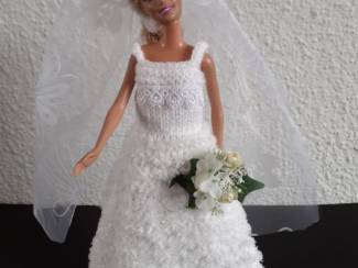 Bruidsjurkjes voor Barbie pop