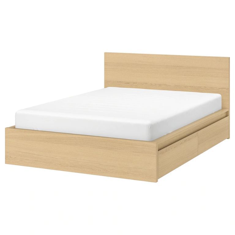 Malm Ikea bed + 2 bedlades, 2 matrassen