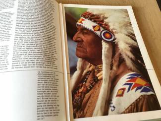 Reisboeken 2 boeken v.Canada ,oudere & vernieuwde versie TOP