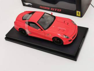 Modelauto's | midden | 1:18 en 1:24 Hot wheels 1:18 ELITE ferrari 599 GTO Red (Limited Edition)