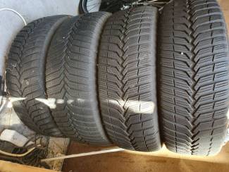 Winterbanden Vredestein 185/60 R14 82T M&S