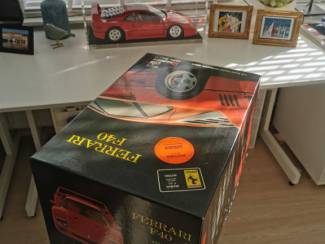 Modelauto's | groot | 1:5 tot 1:12 Ferrari F40 Pocher schaal 1:8 Rood ongebouwd.