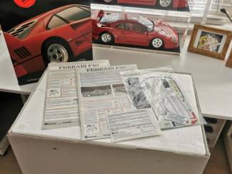 Modelauto's | groot | 1:5 tot 1:12 Ferrari F40 Pocher schaal 1:8 Rood ongebouwd.
