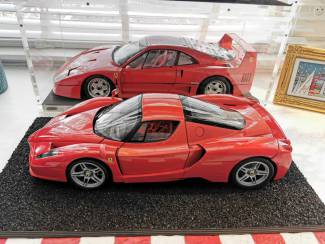 Modelauto's | groot | 1:5 tot 1:12 Enzo Ferrari DeAgostini De Agostini 2002 1/10 47cm lang