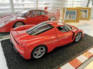 Modelauto's | groot | 1:5 tot 1:12 Enzo Ferrari DeAgostini De Agostini 2002 1/10 47cm lang