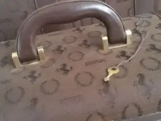 Accessoires 2 x Vintage Ferrari Leather Luggage Suitcase bag koffer