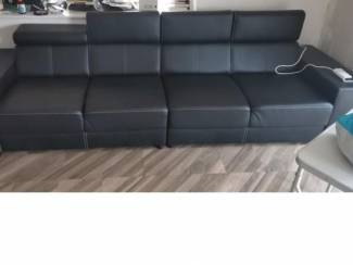 4 zits bank zo goed als nieuw