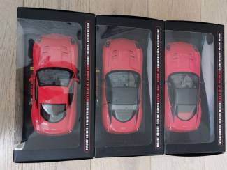 Modelauto's | midden | 1:18 en 1:24 3 x Hot wheels 1:18 ELITE Ferrari 599 GTO (Limited Edition)