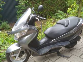 Motoren | Suzuki SUSUKI BURGMAN UH200