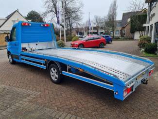 Auto's TE HUUR OPRIJWAGEN VW CRAFTER TOT 1600 KG