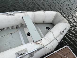 Overige Watersport en Boten rubberboot Tender 2,85mtr lang en 2takt motor
