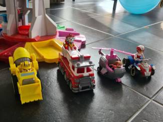 Speelgoed | Actiefiguren Paw Patrol toren inclusief auto;s en pups