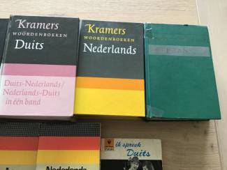 Overige Boeken en Diversen Verschillende woordenboeken zowel frans,duits,engels,nederlands