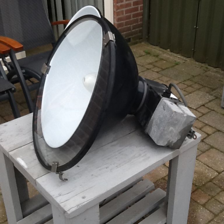 Authentieke lamp, Philips 52 cm. doorsnede