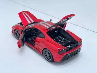 Modelauto's | midden | 1:18 en 1:24 Ferrari 430 Scuderia Hot wheels Elite 60th anniversary edition.