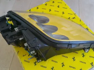 Overige Auto-onderdelen FERRARI 575 Maranello koplamp links of rechts geel
