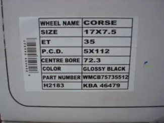 Autobanden 17'' Inch Momo Corse Black 5x112 7,5J ET35 Naaf 72,3