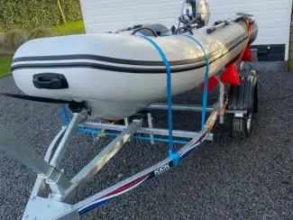 Speedboten Rubberboot aluminium YAM + Kick Trailer + Honda 4 tact 20 PK