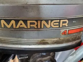 Motoren Mariner 4 PK. buitenboordmoter