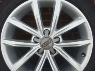 Autobanden 17 inch Originele Audi TT Velgen en Banden Steek 5x112