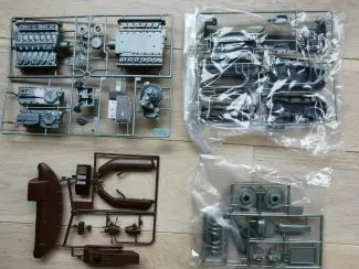 Modelauto's | groot | 1:5 tot 1:12 Ferrari Testarossa Pocher Rivarossi K51 1/8 ongebouwd rood