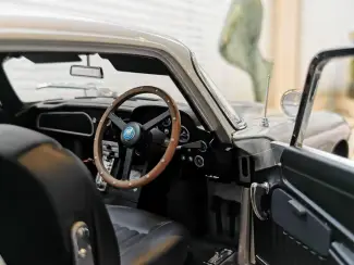 Modelauto's | groot | 1:5 tot 1:12 Aston Martin DB5 1:8 