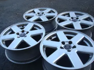 Autobanden 17'' inch Originele Volvo Velgen Steek 5x108