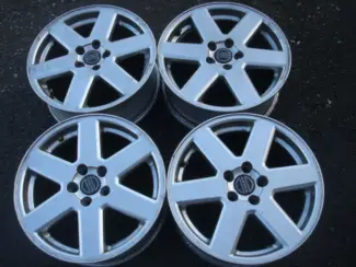 Autobanden 17'' inch Originele Volvo Velgen Steek 5x108