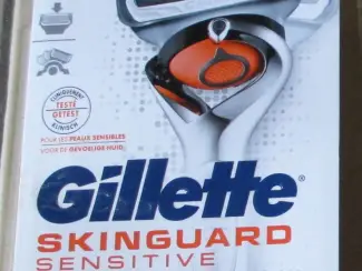 Uiterlijk | Gezichtsverzorging 30 gillette skinguard mesjes + apparaat met 2 mesjes