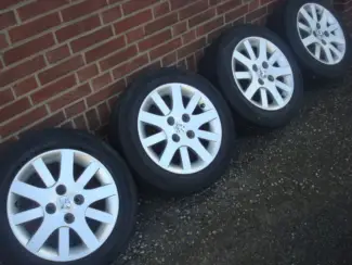 Autobanden 15 Inch Hockenheim Velgen Peugeot 207 CC 4x108