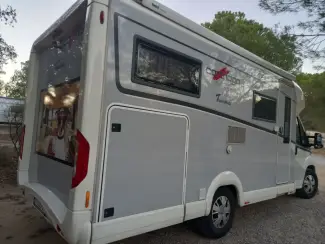 Campers Prachtige CARTHAGO T143 speciale lightversie TOPSTAAT