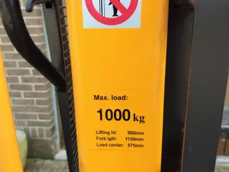 Kantoor en Winkelinrichting Handige stapelaar 1 ton