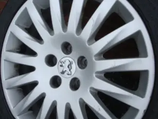 18''Originele Peugeot velgen en banden steek 5x108