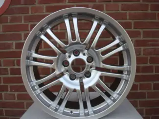 19'' inch BMW M3 Velgen Steek 5x120