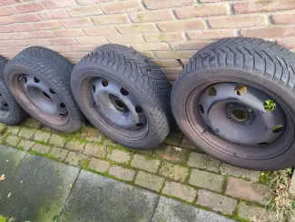 Citroen Berlingo winterbanden + 16inch stalen velgen (4st.)