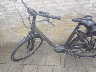 Mooie grijze elektrische Stella damesfiets te koop