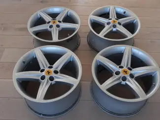 OEM Ferrari 575M Maranello velgen Felgen Rims 181524 + 181525 BBS