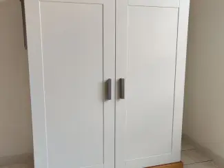 Mooie Kast door meubel maker gemaakt. maat:H135xb110xd50