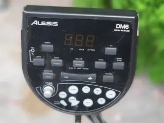 Drumstellen en Slagwerk Alesis DM6 Elektrisch drumstel