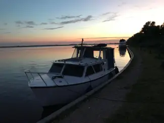 MOTORBOOT TE KOOP