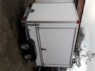 Aanhangwagens en Trailers gesloten aanhangwagen met zijluik