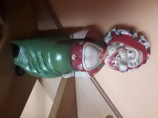 Beelden en Beeldjes beeld madam