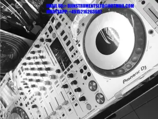Pioneer DJ 2x Pioneer Cdj-2000Nxs2W + 1x Djm-900Nxs2W + Hdj-2000