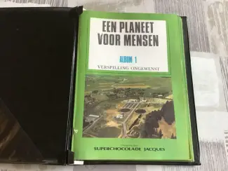 BOEKEN ; PLANEET VOOR MENSEN 4 stuks , algemene kennis
