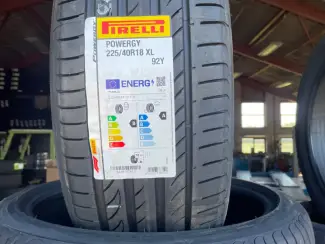 Autobanden 225-40-18 pirelli Michelin 99.-  budgetmerk 60.- nieuw