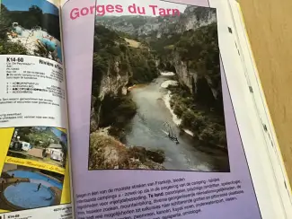 Reisboeken Boek Campingplaatsen internationale gids ,7000 plaatsen